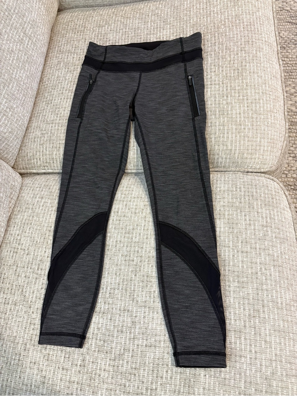 Lululemon Inspire Tight II Heathered Black leggings. Size 6. 24” inseam.